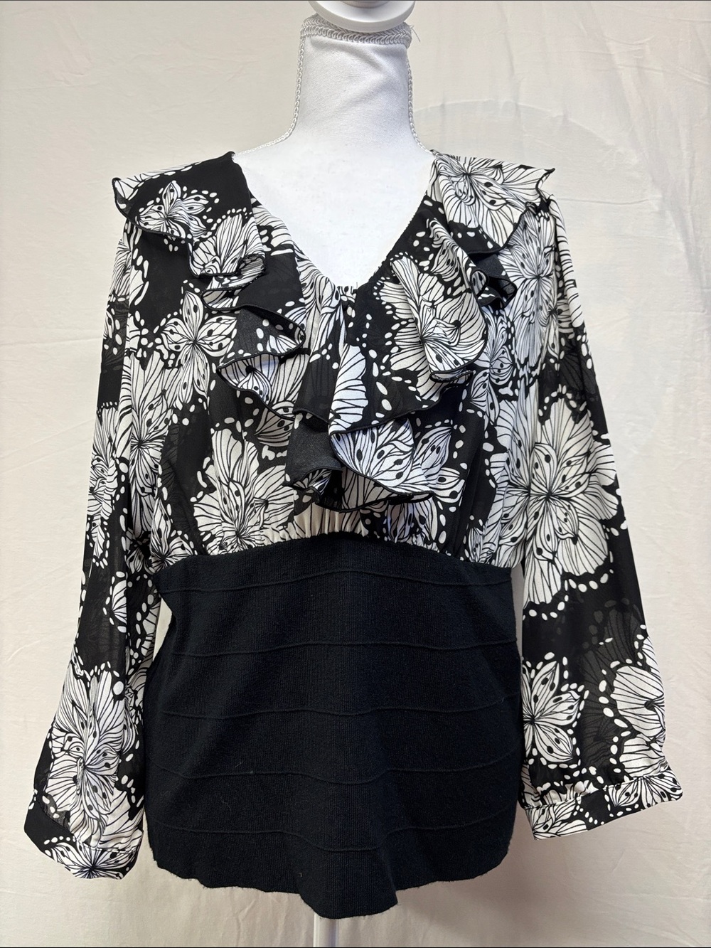 Black & White Floral Ruffle V-Neck Blouse with Knit Waist